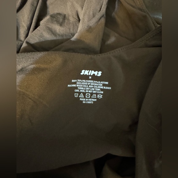 SKIMS FITS EVERYBODY CAMI BODYSUIT - Picture 5 of 10